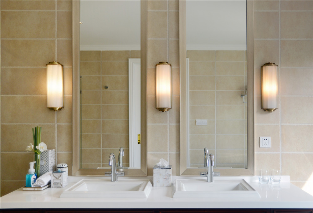 简约风格装修卫生间示意图